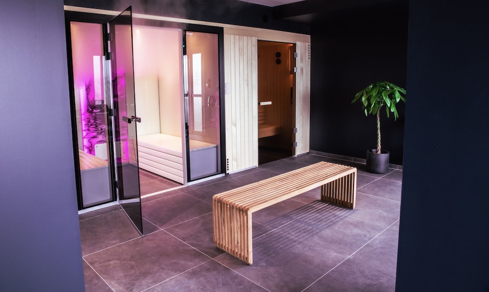 Brit Hotel Binic 3/60