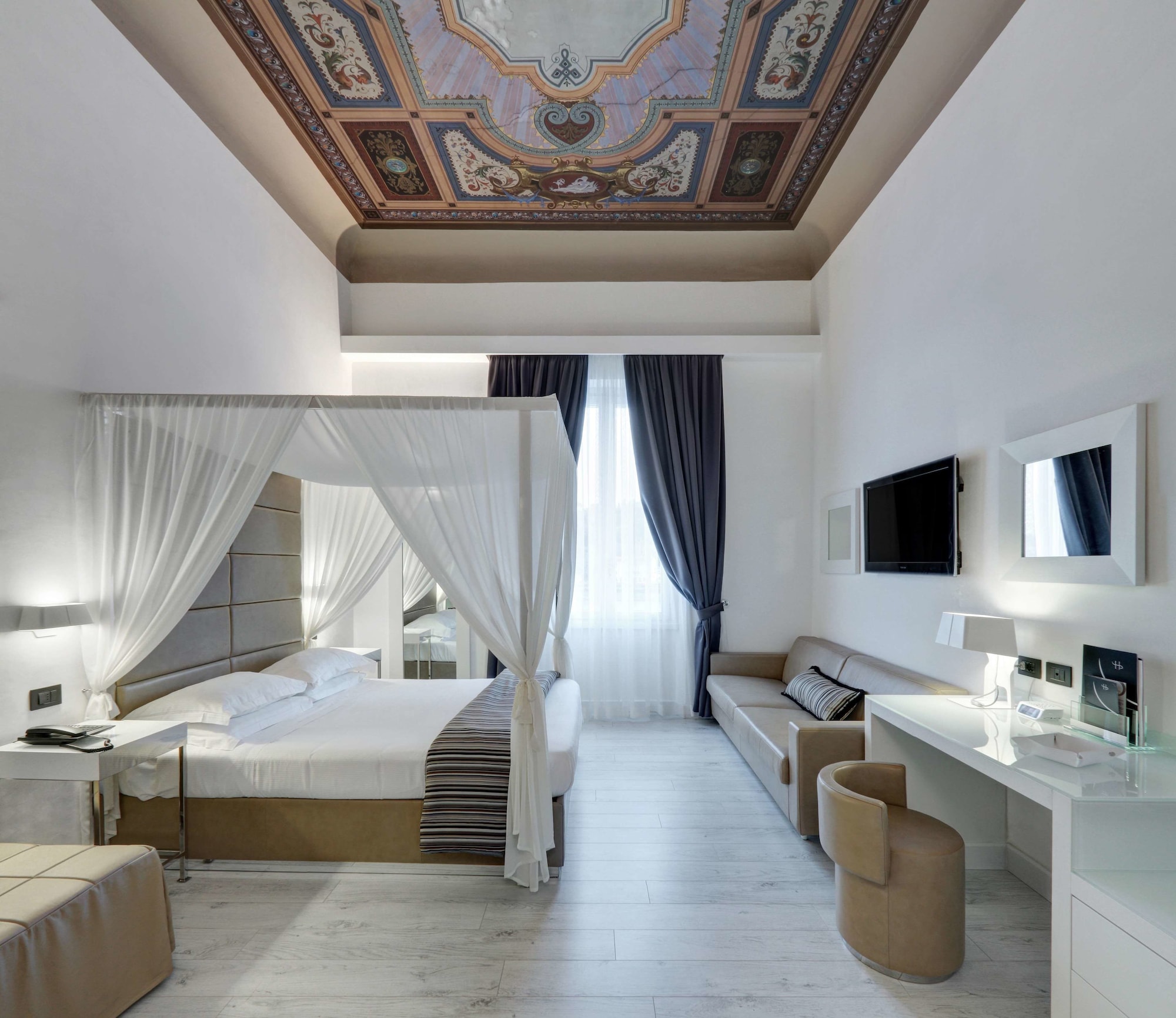 JUNIOR SUITE, SUPERIOR