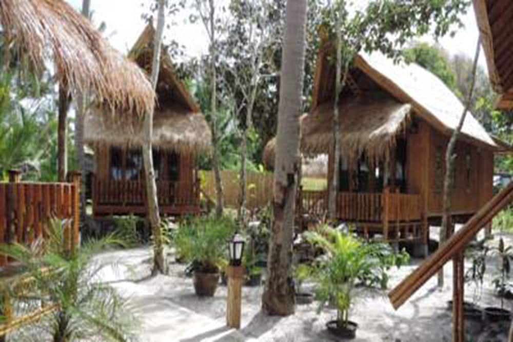 Lazy Days Bungalows photo1