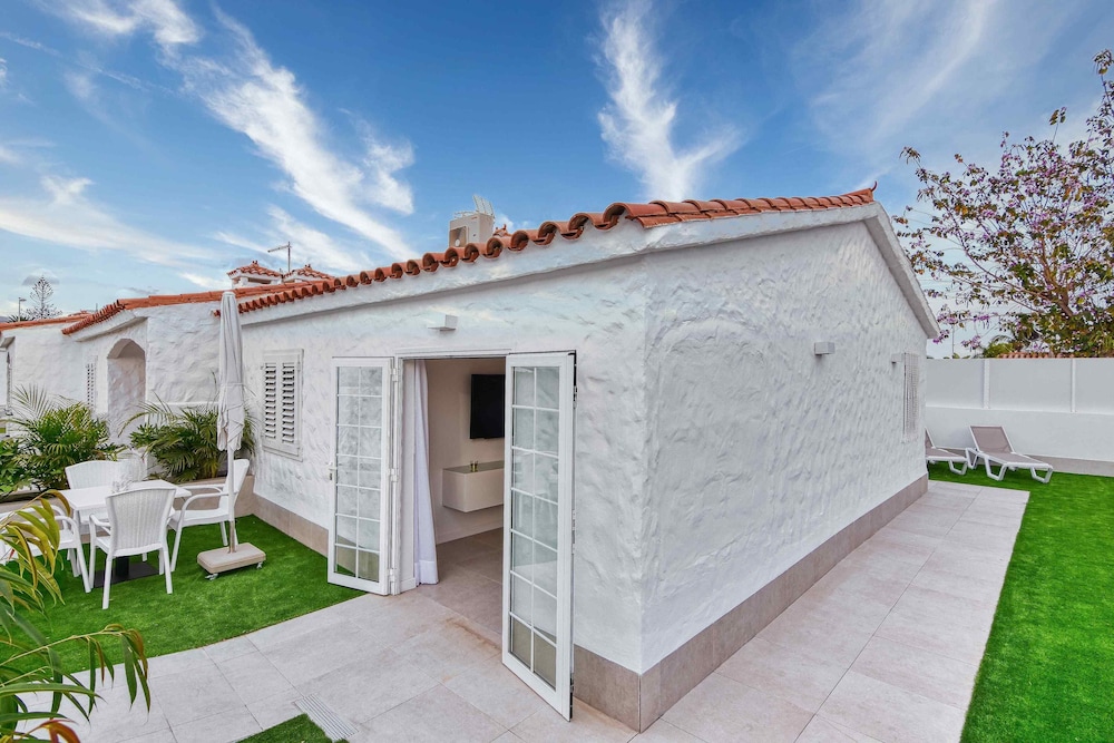 Bungalows Adonis 3/54