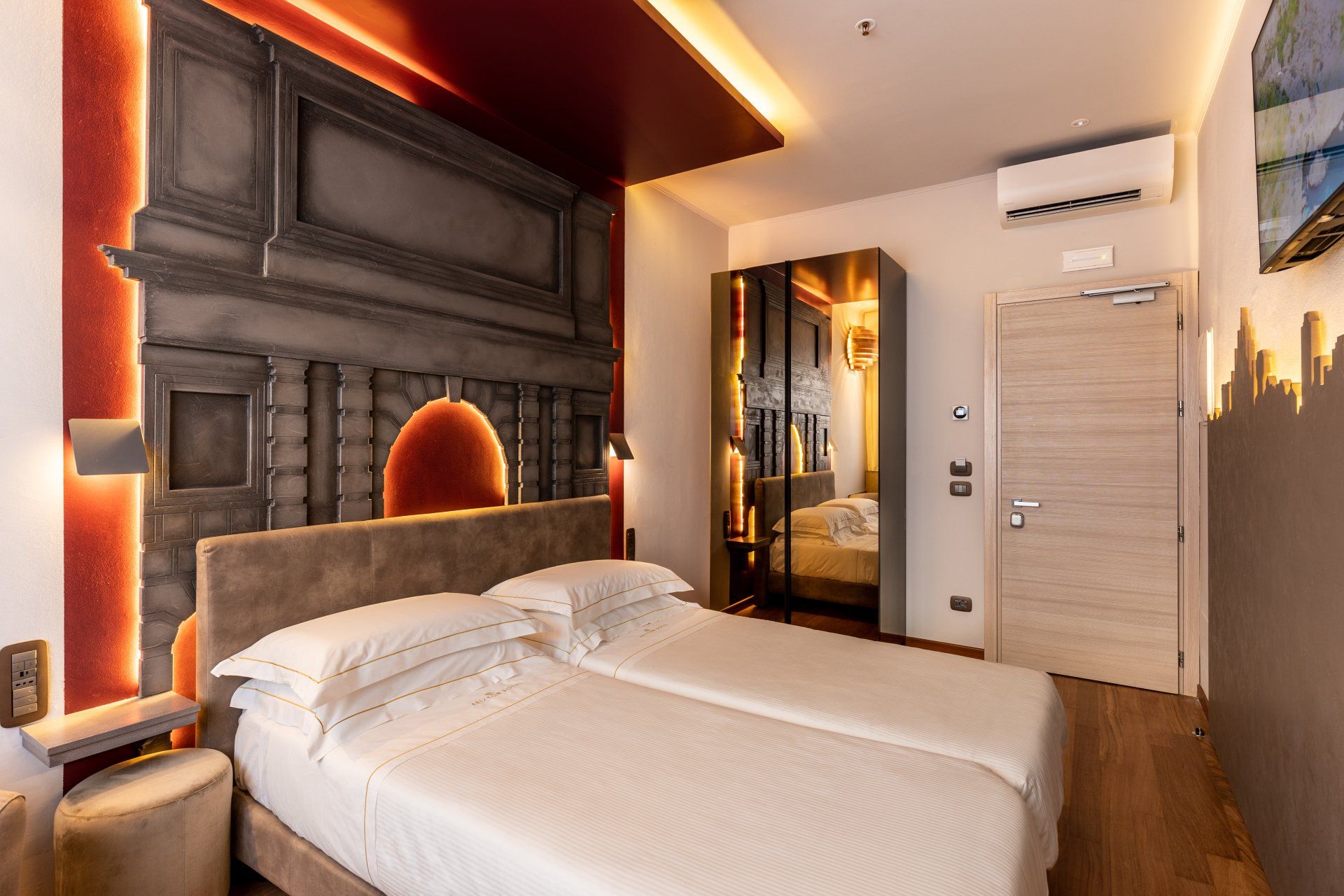 Standard, Twin Beds