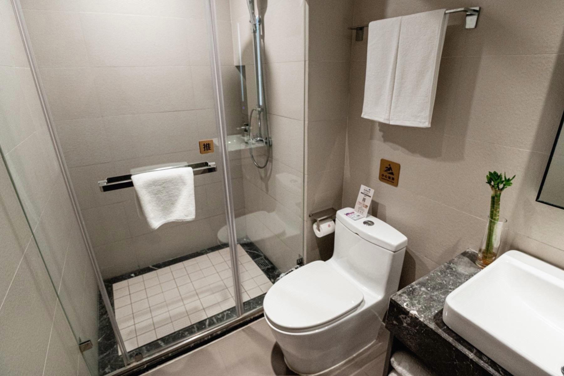 Home Inn Selected (Jinzhou Medical University Affiliated Hospital) 46/48