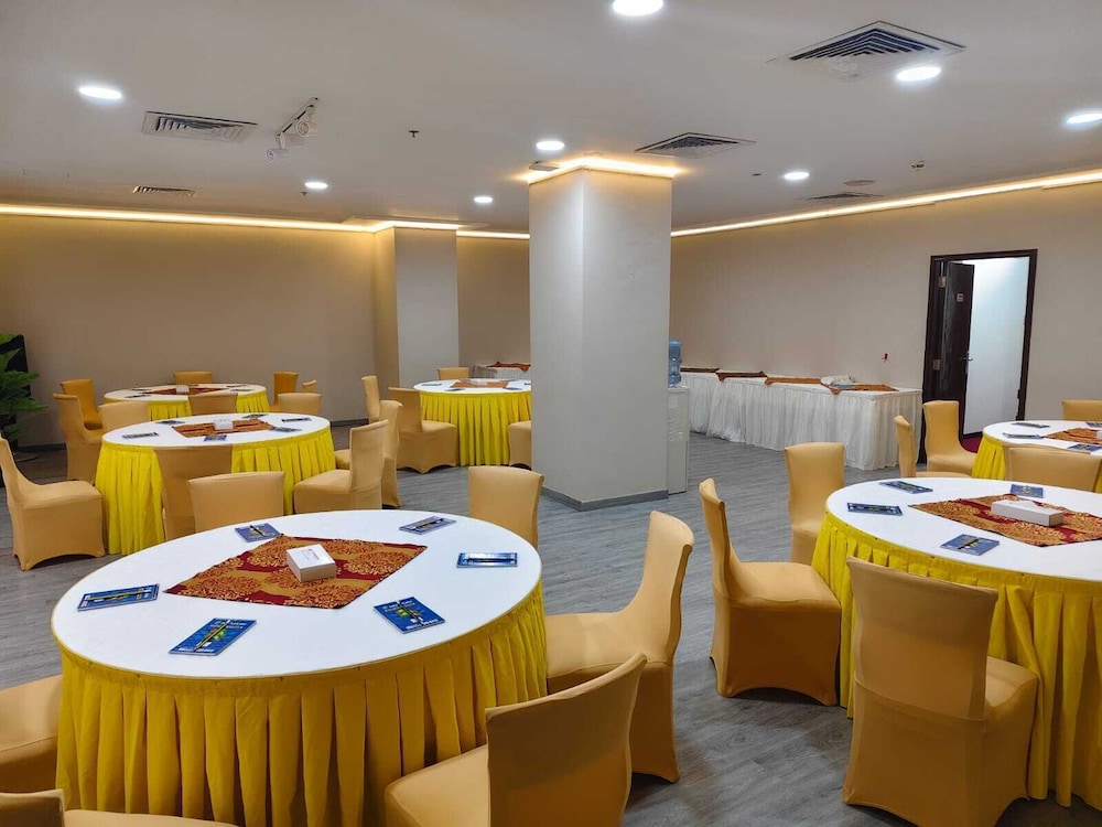 Al Manar Grand Hotel Apartment Bur Dubai 54/64