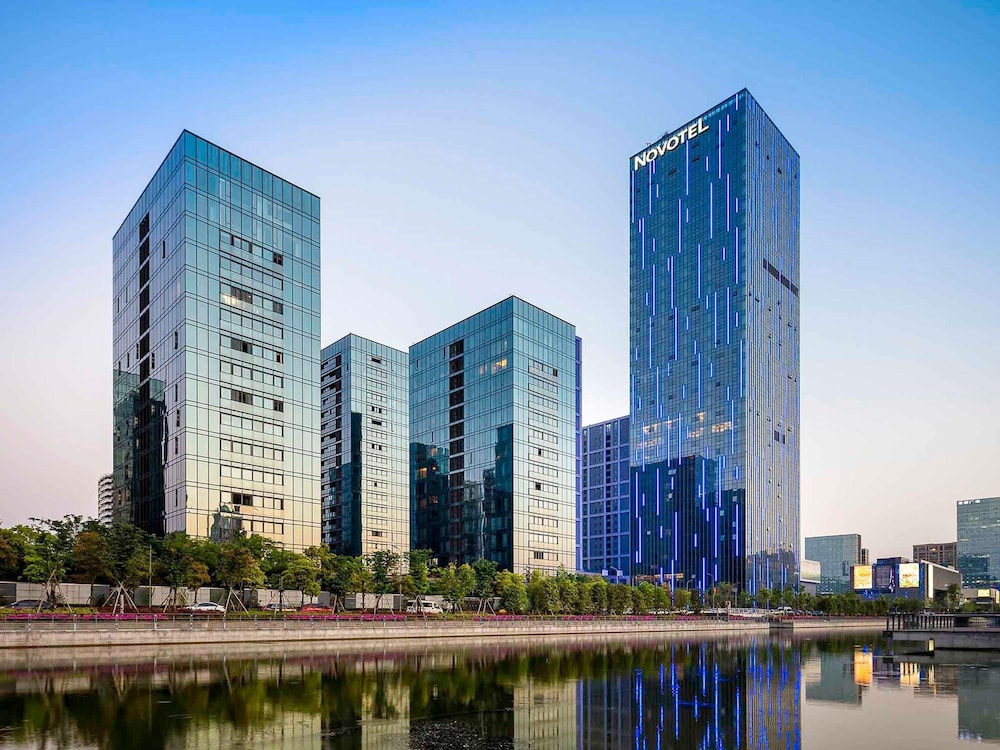 Novotel Ningbo East 72/76