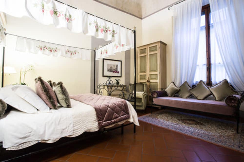 Hotel Burchianti 29/66