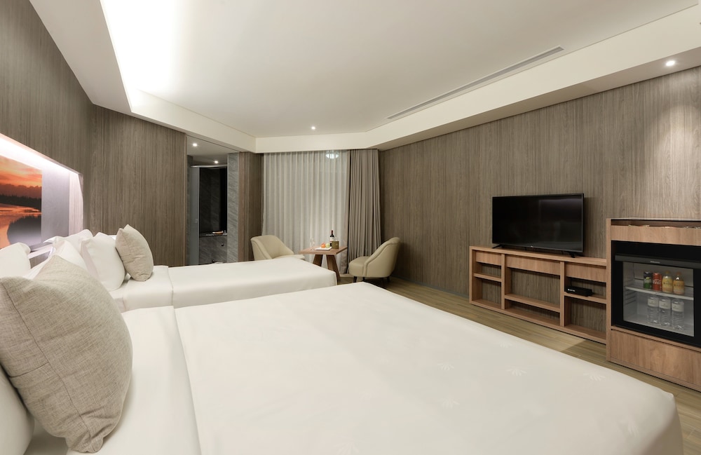 Cuncyue Hot Spring Resort 18/60