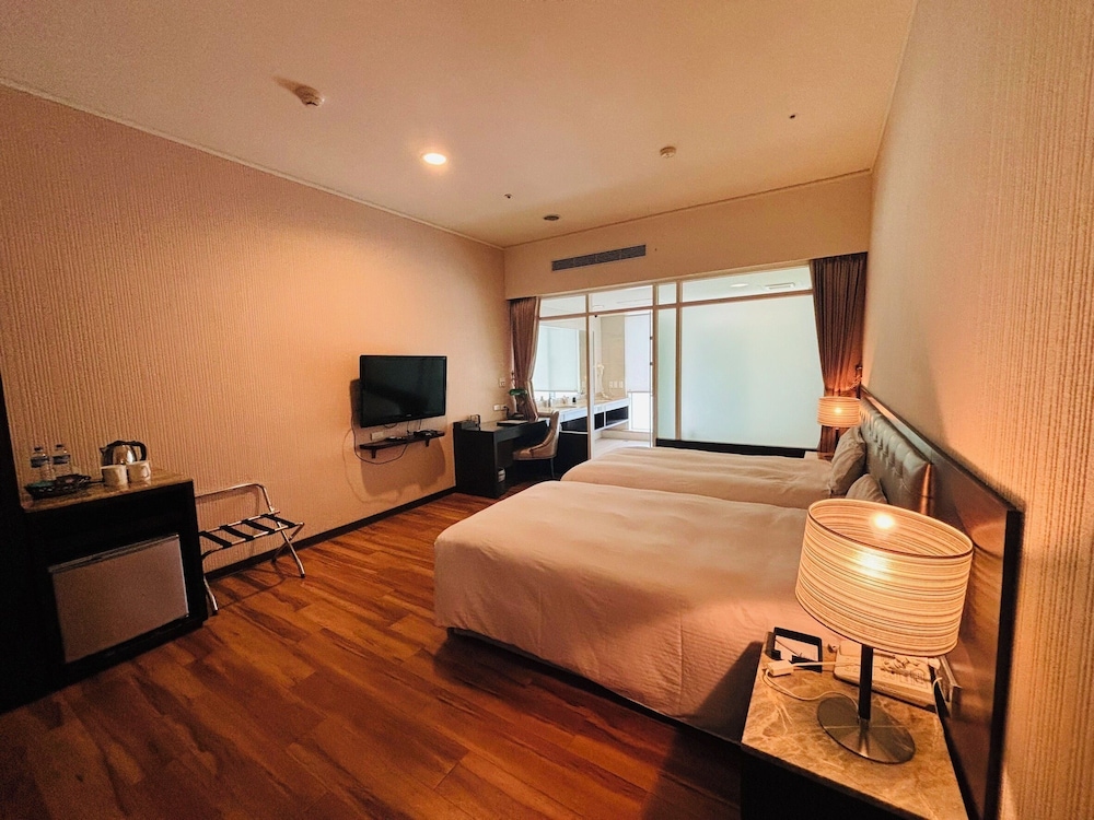 New Taipei Hot Spring Hotel 24/50