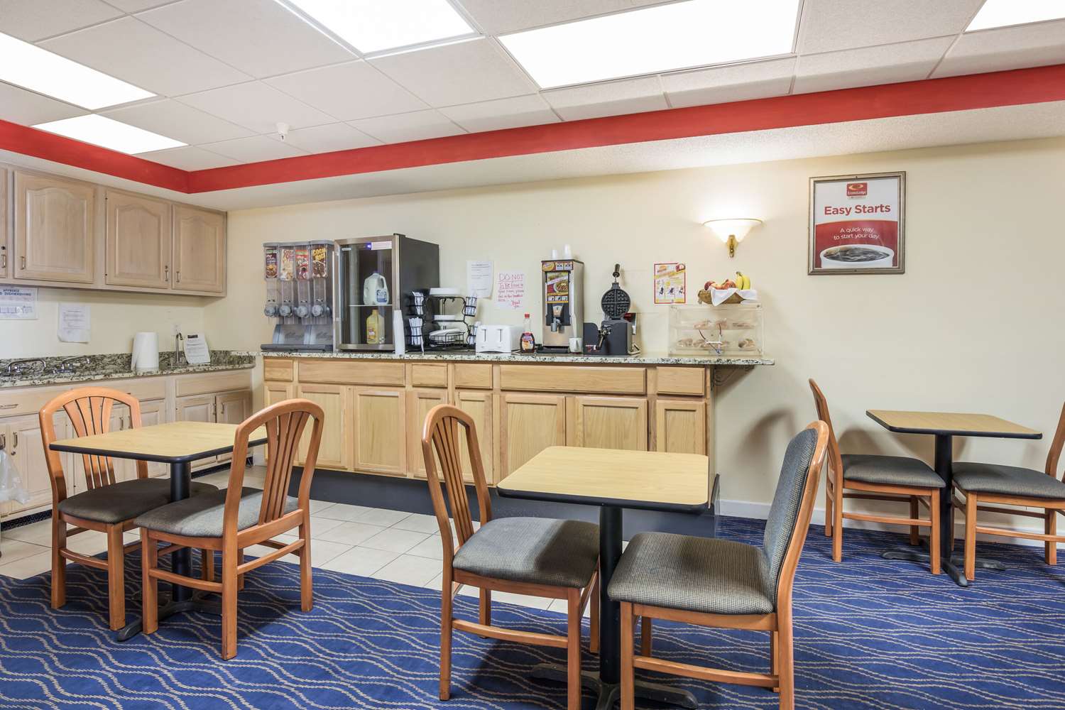 Econo Lodge Morristown West 15/19
