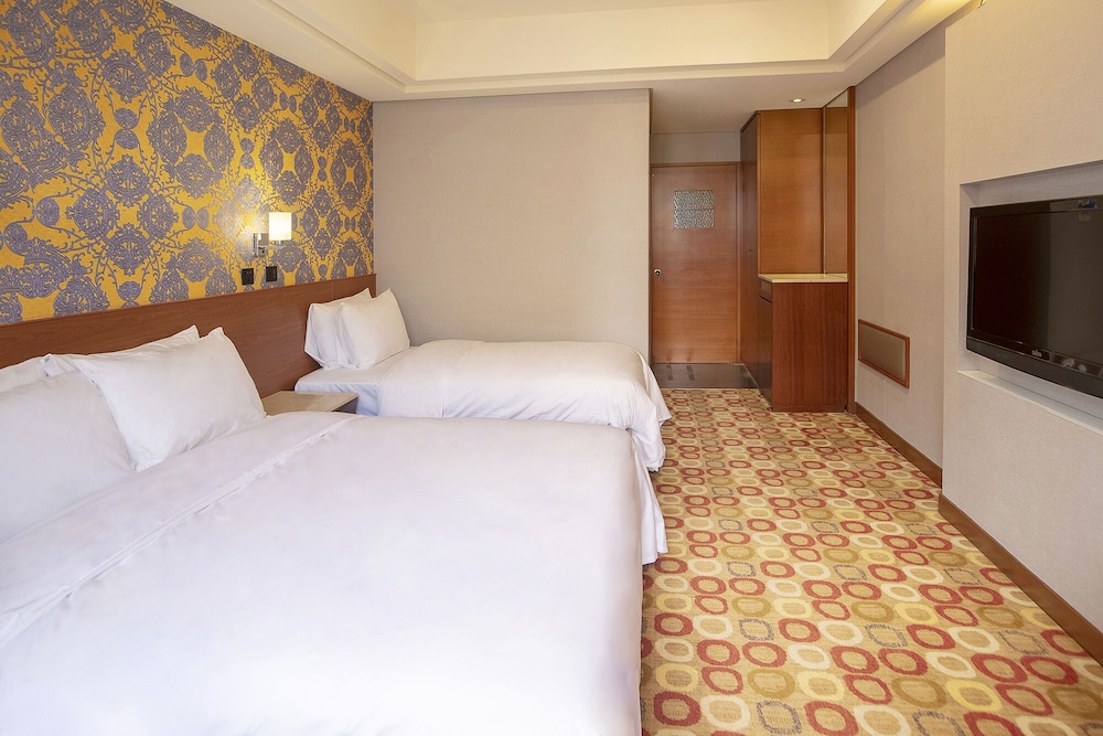 CAPITAL HOTEL NANJING 8/30
