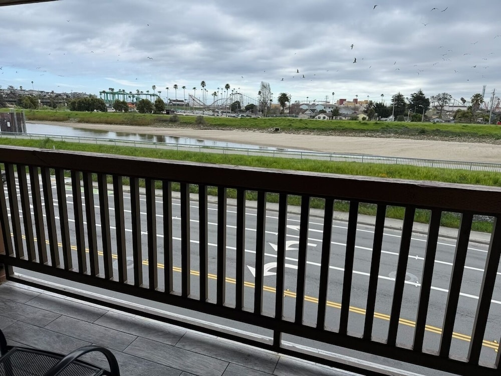 Ocean Gate Inn 10/58