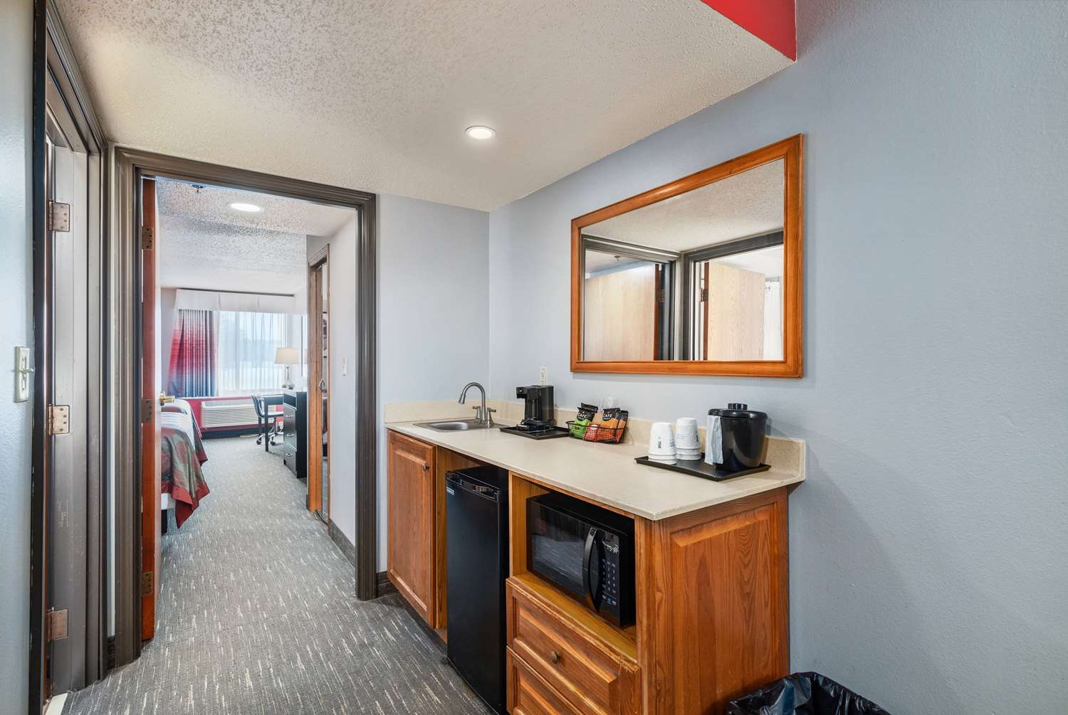 Ramada by Wyndham Sioux Falls Airport-Waterpark & Event Ctr 39/39
