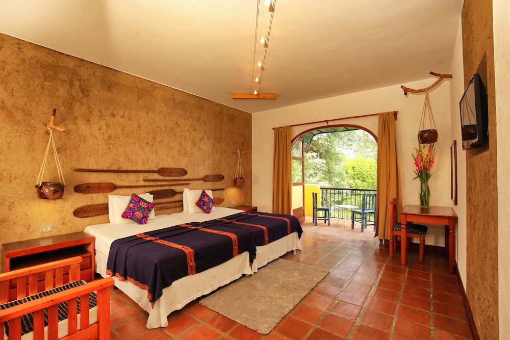 VILLA SANTA CATARINA 12/48