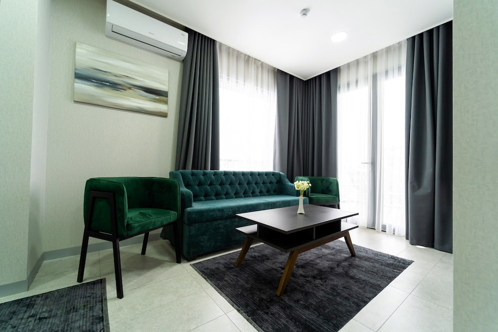 Nuovo Boutique Hotel 64/80