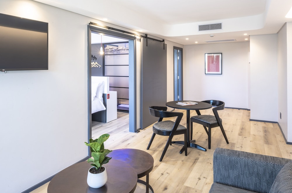 ANEW Hotel Green Point Cape Town 22/35