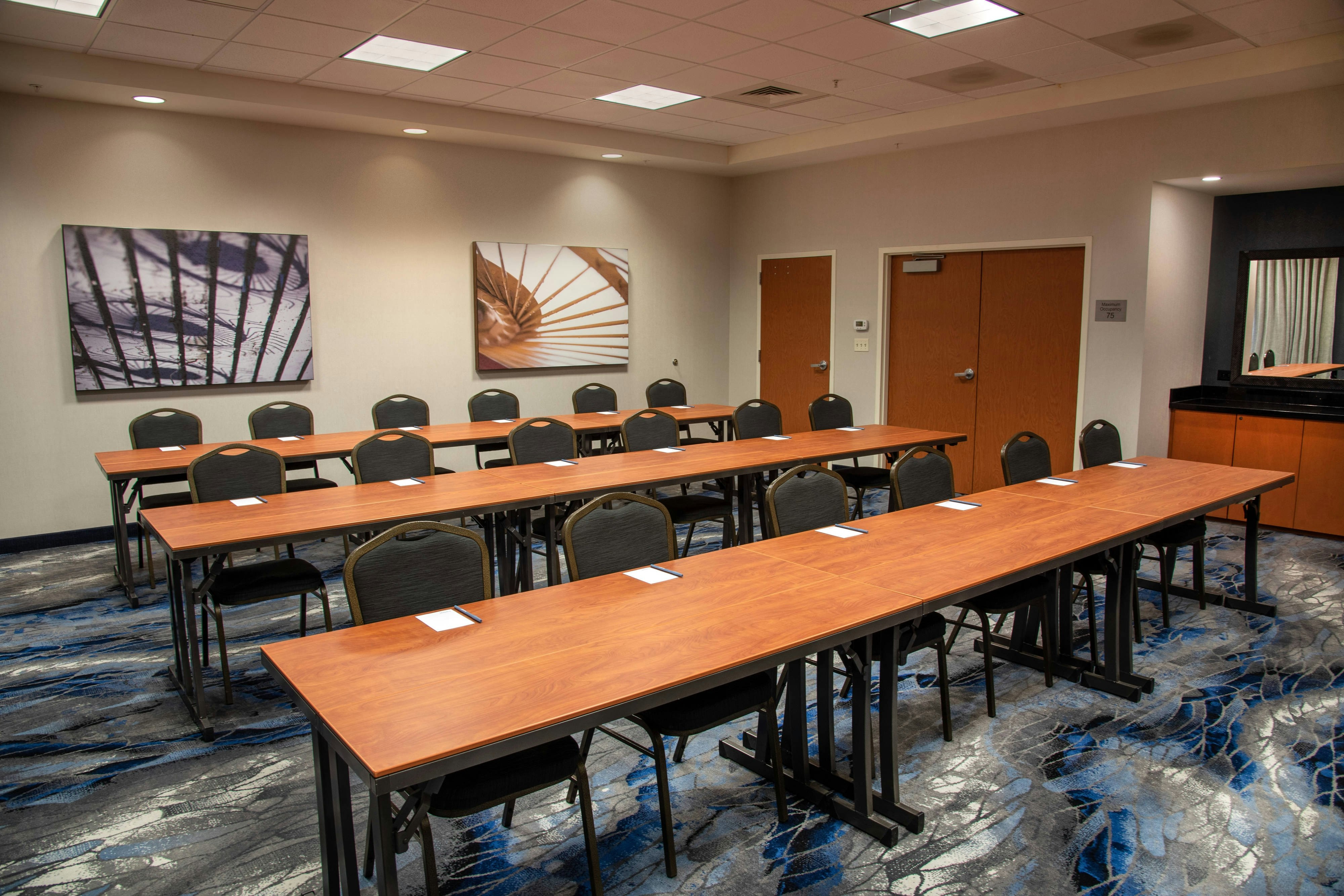 Fairfield Inn & Suites By Marriott Lewisburg 12/13