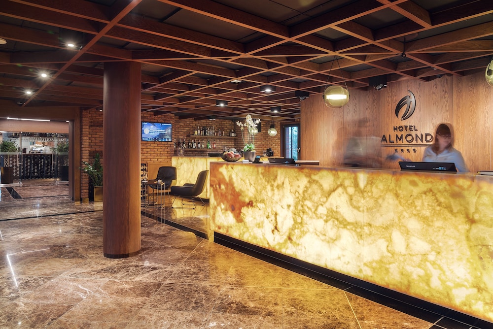 Almond Business Spa 5/36
