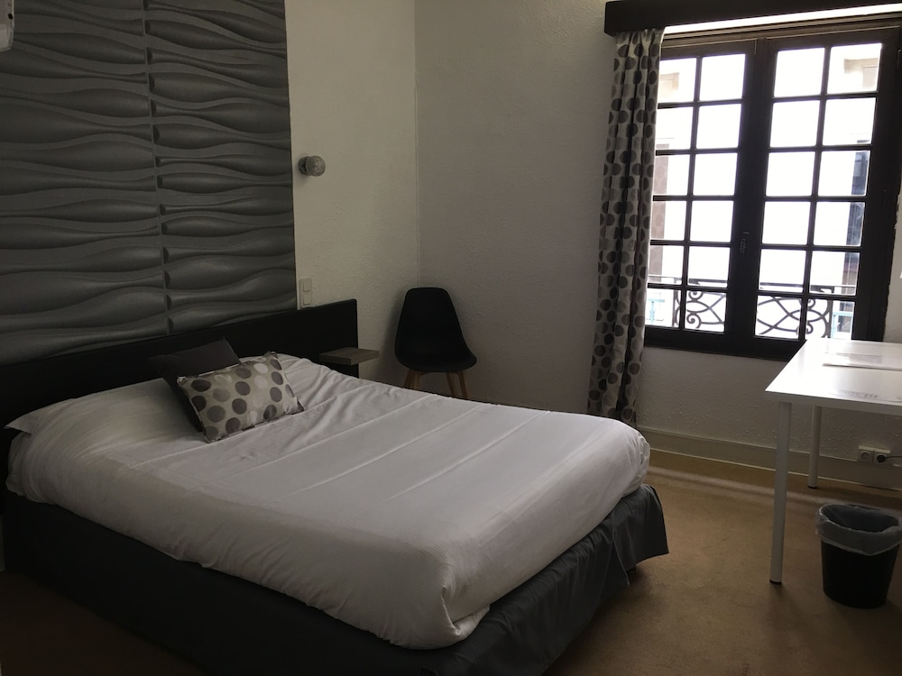 STANDARD, DOUBLE BED