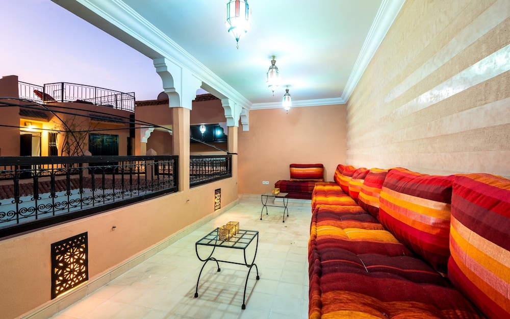 Riad La Gazelle Du Sud 30/50
