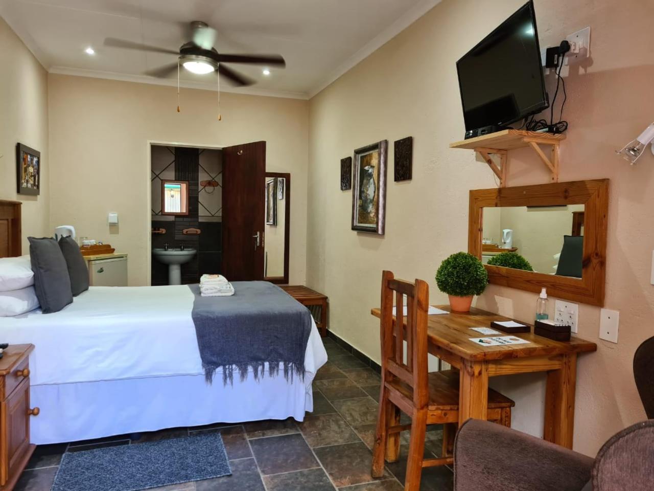 Ngwenya Boutique Hotel 12/49
