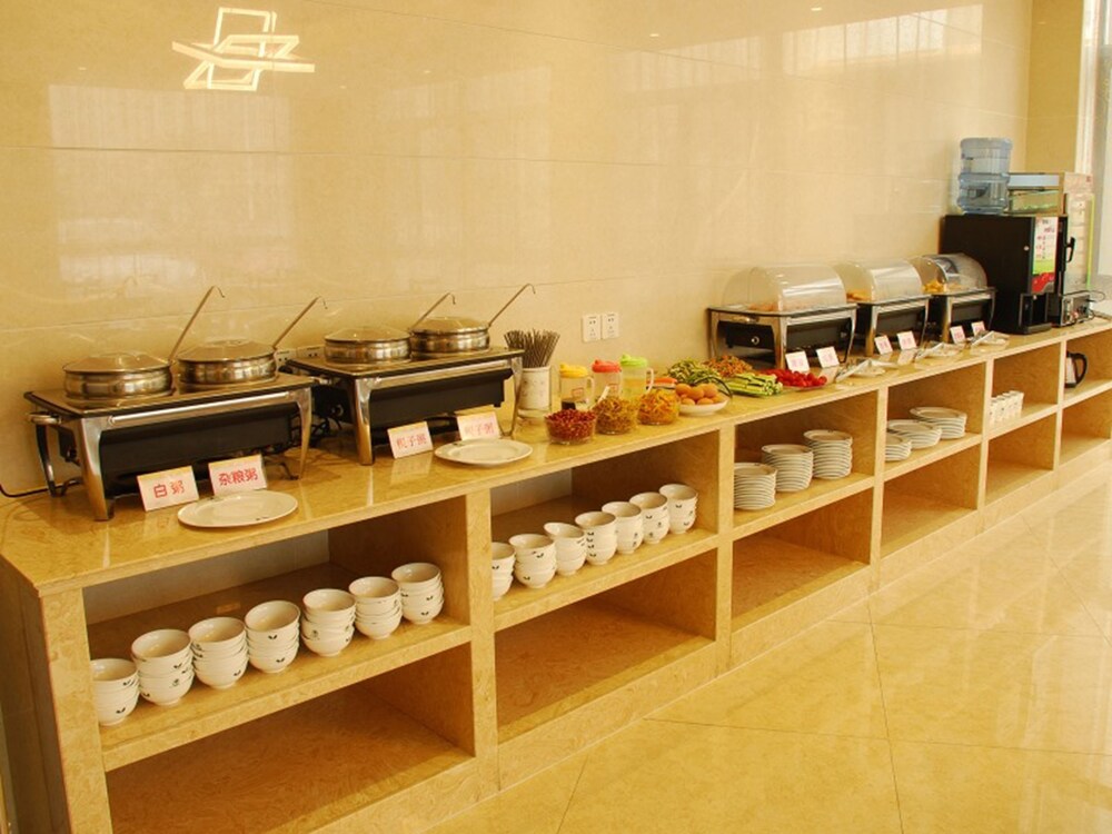 Greentree Inn Taizhou Jingjiang Zhongzhou Road Sunshine International Business Hotel 47/62