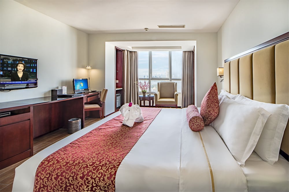 Haikou Baofa Shengyi Hotel 7/27
