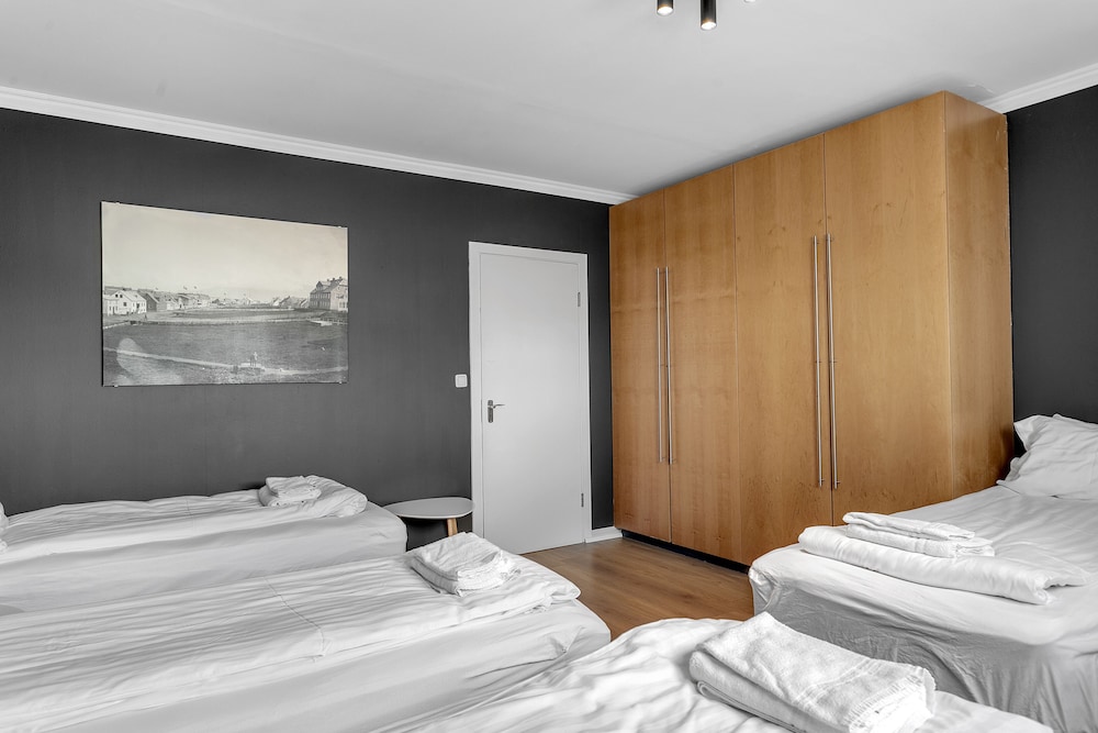 2 BEDROOMS, APARTMENT, MOUNTAIN VIEW