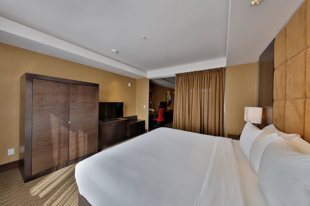 Radisson Hotel & Convention Center Edmonton 21/59