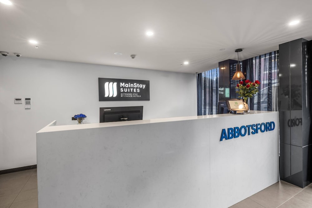 MainStay Suites Abbotsford 11/58