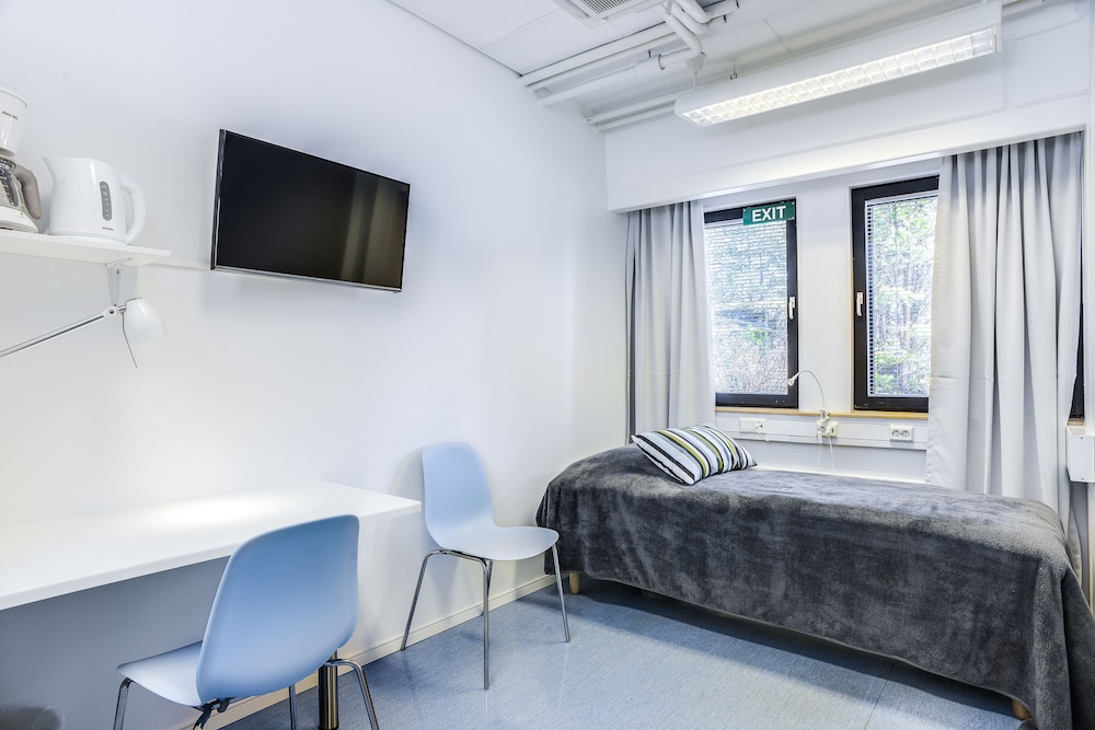 FORENOM HOSTEL VANTAA AVIAPOLIS 12/27