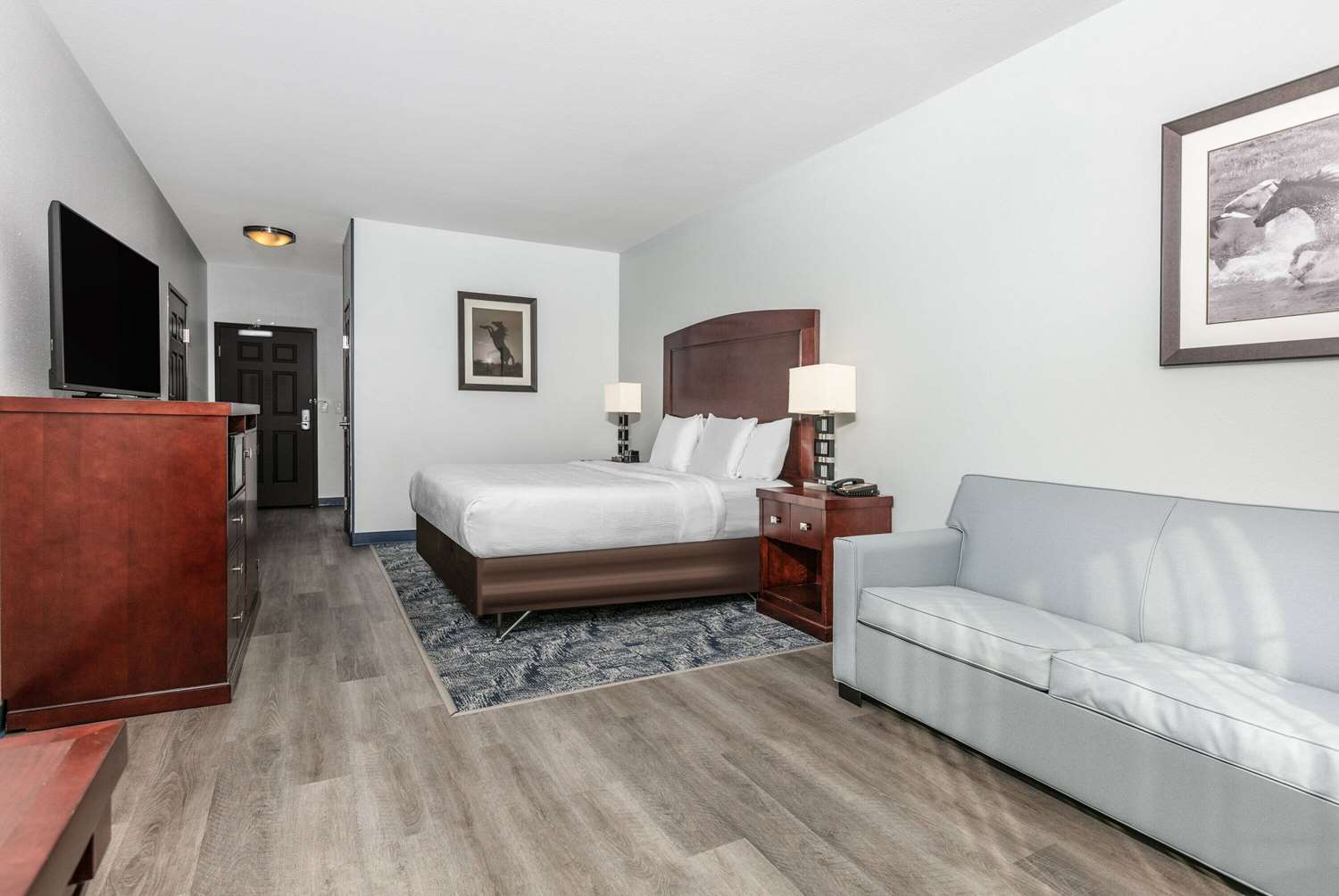 La Quinta Inn & Suites by Wyndham Fort Worth NE Mall 16/52
