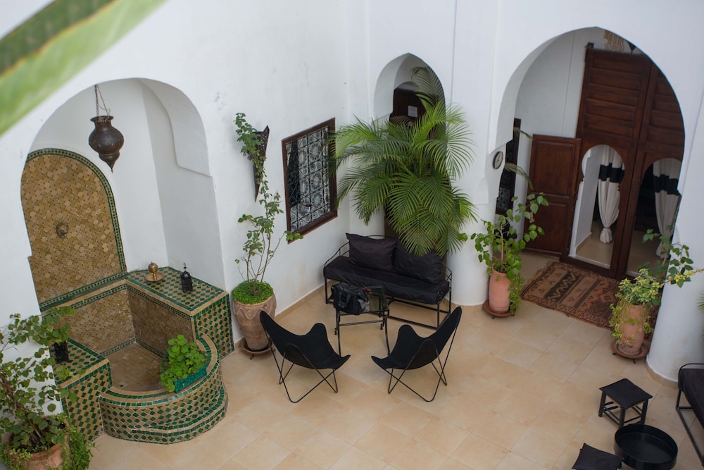 Riad Noor Charana 32/50