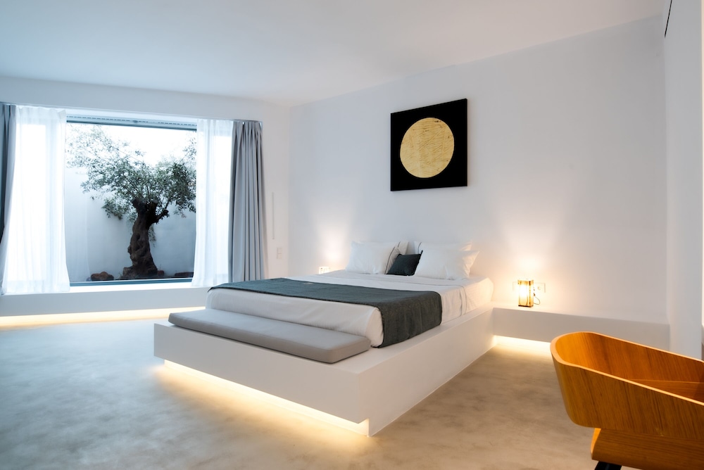 Heavens Edge Cliffside Villas & Suites 6/50