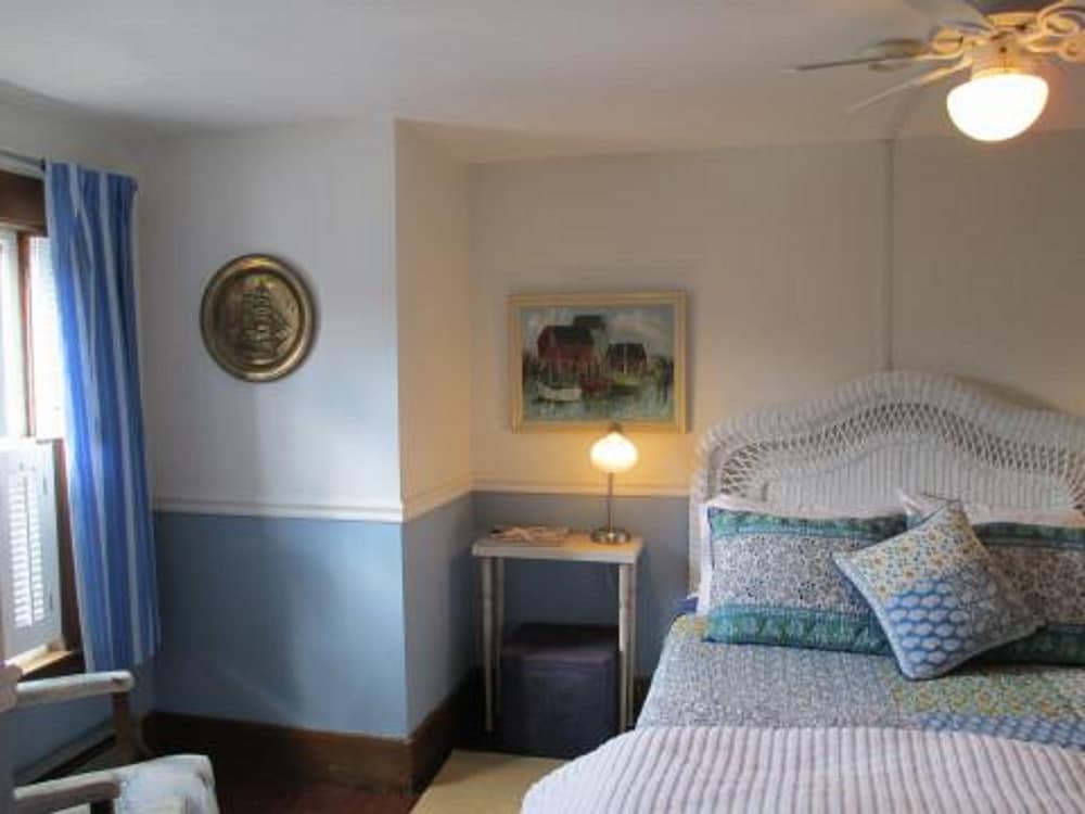 Follansbee Inn 48/72