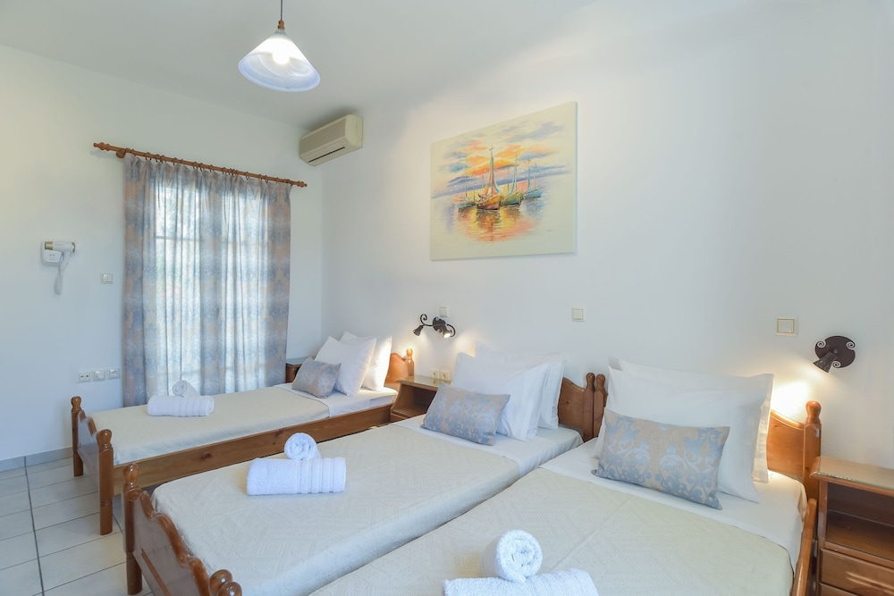 3 BEDROOMS, APARTMENT