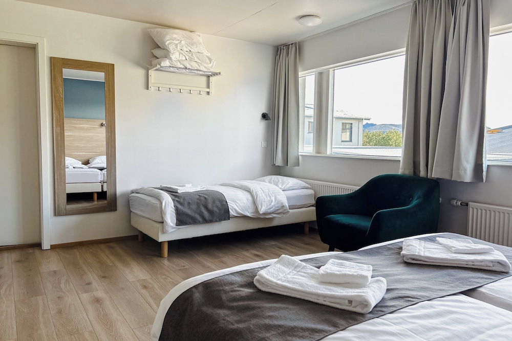 Hotel Jokull 7/50