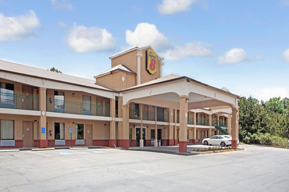 Super 8 By Wyndham Pearl/Jackson/East 2/29