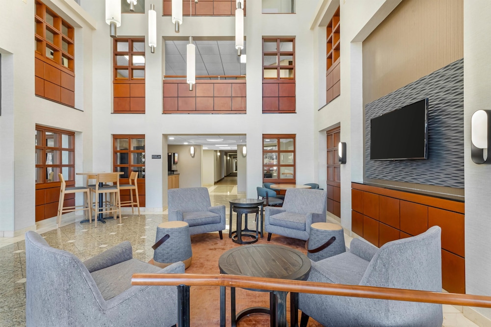 Drury Inn and Suites Joplin 33/50