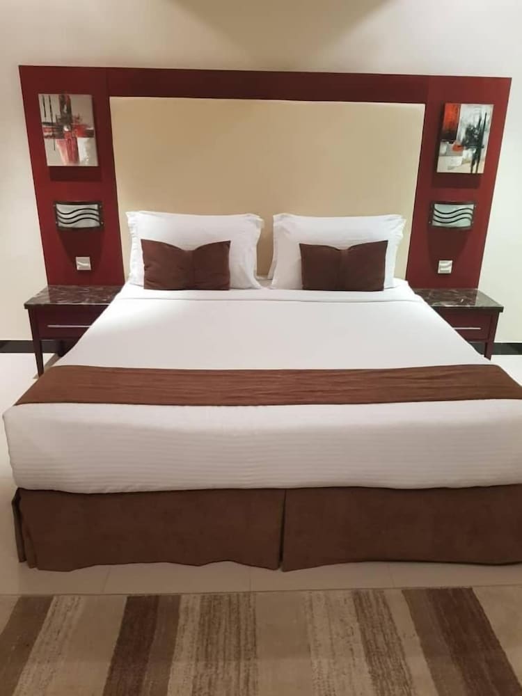 Almuhaidb Nadwaa Aparthotel 8/19
