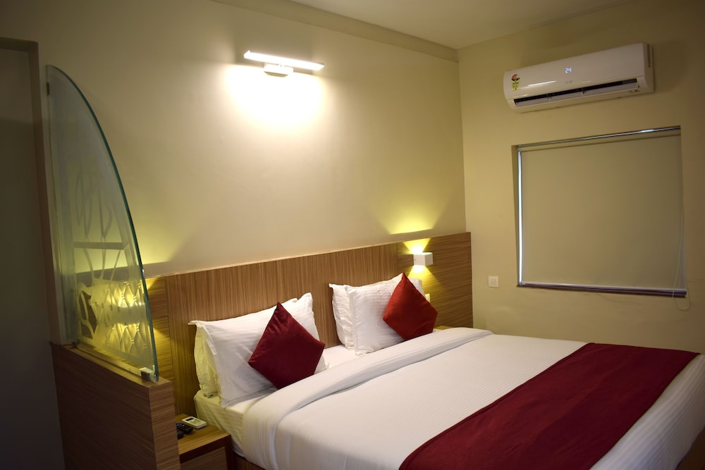 SRTC Hotel Aspire 7/28