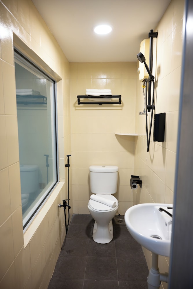 SMART HOTEL REKO SENTRAL KAJANG 42/46