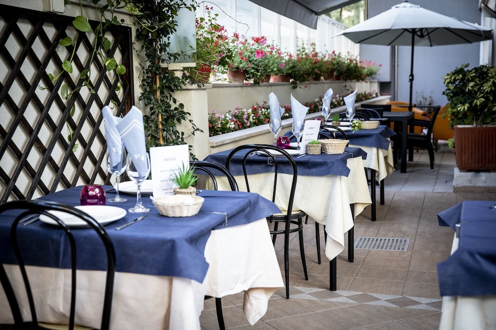 Hotel Figaro 40/60