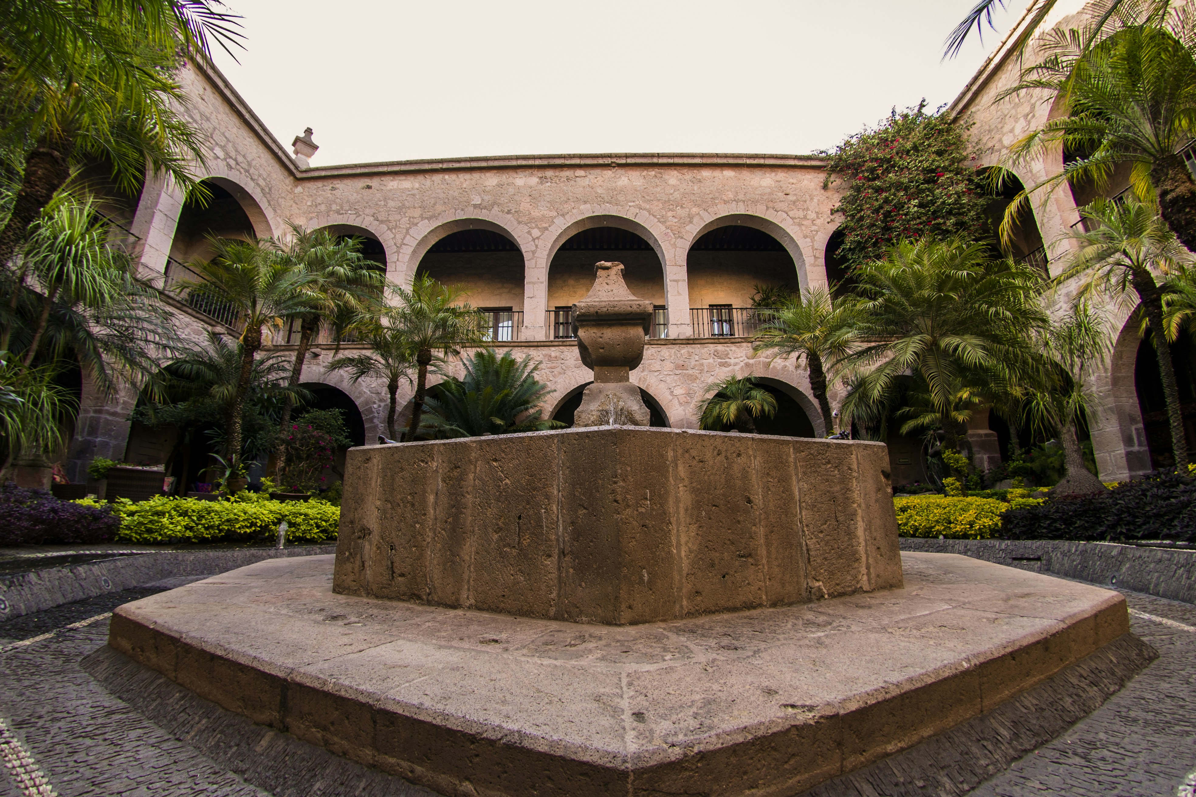 De La Soledad Hotel 64/67