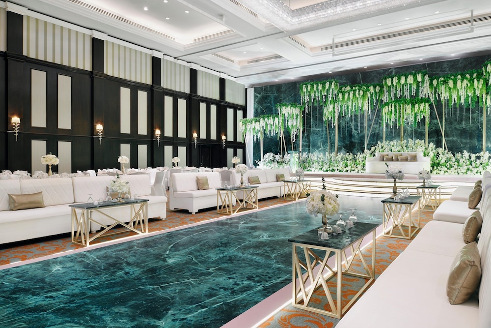 InterContinental Bahrain by IHG 35/77