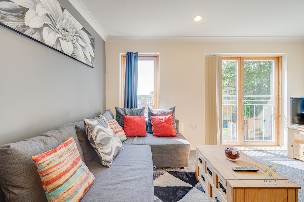 Mica Point City Centre Apartment 28/50
