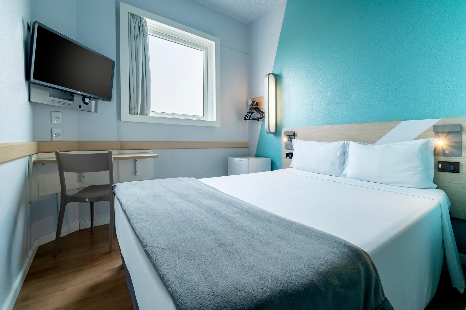 Standard, Double Bed, Street View