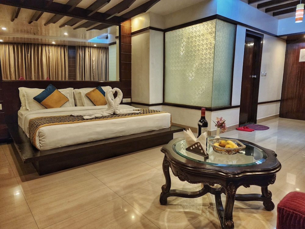 Hotel Surya 16/50