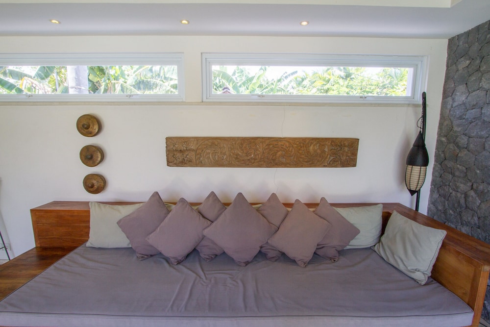 Villa Vishuddha Ajna 12/29