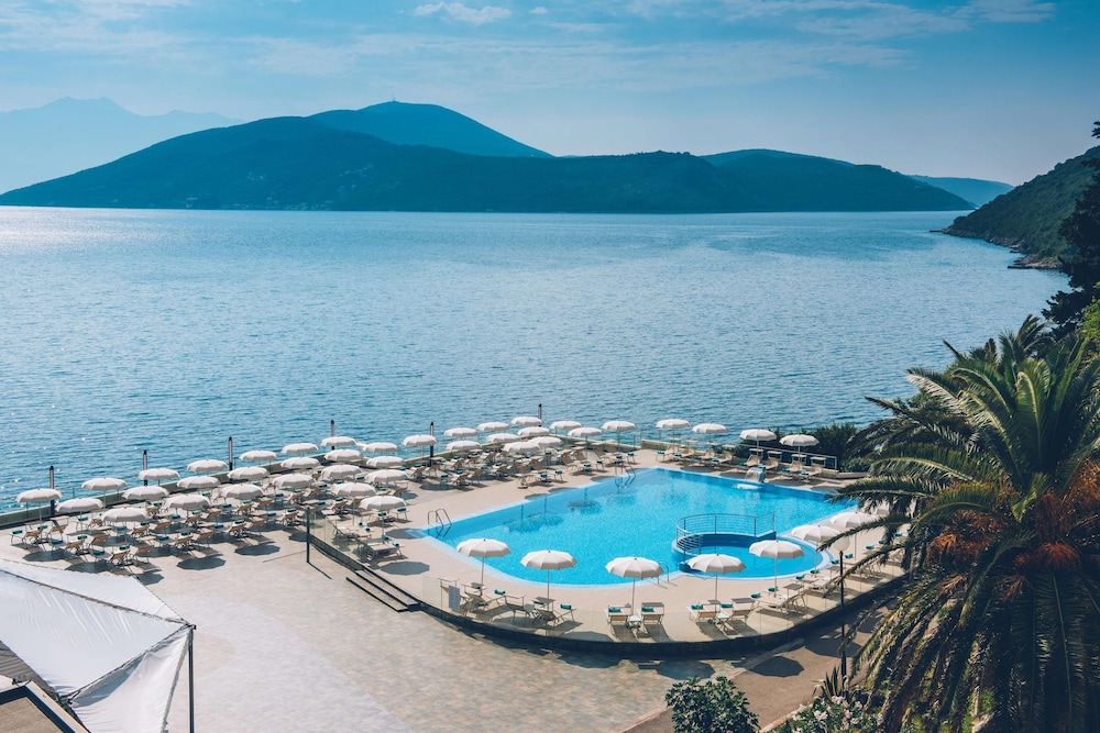 Iberostar Waves Herceg Novi 3/68