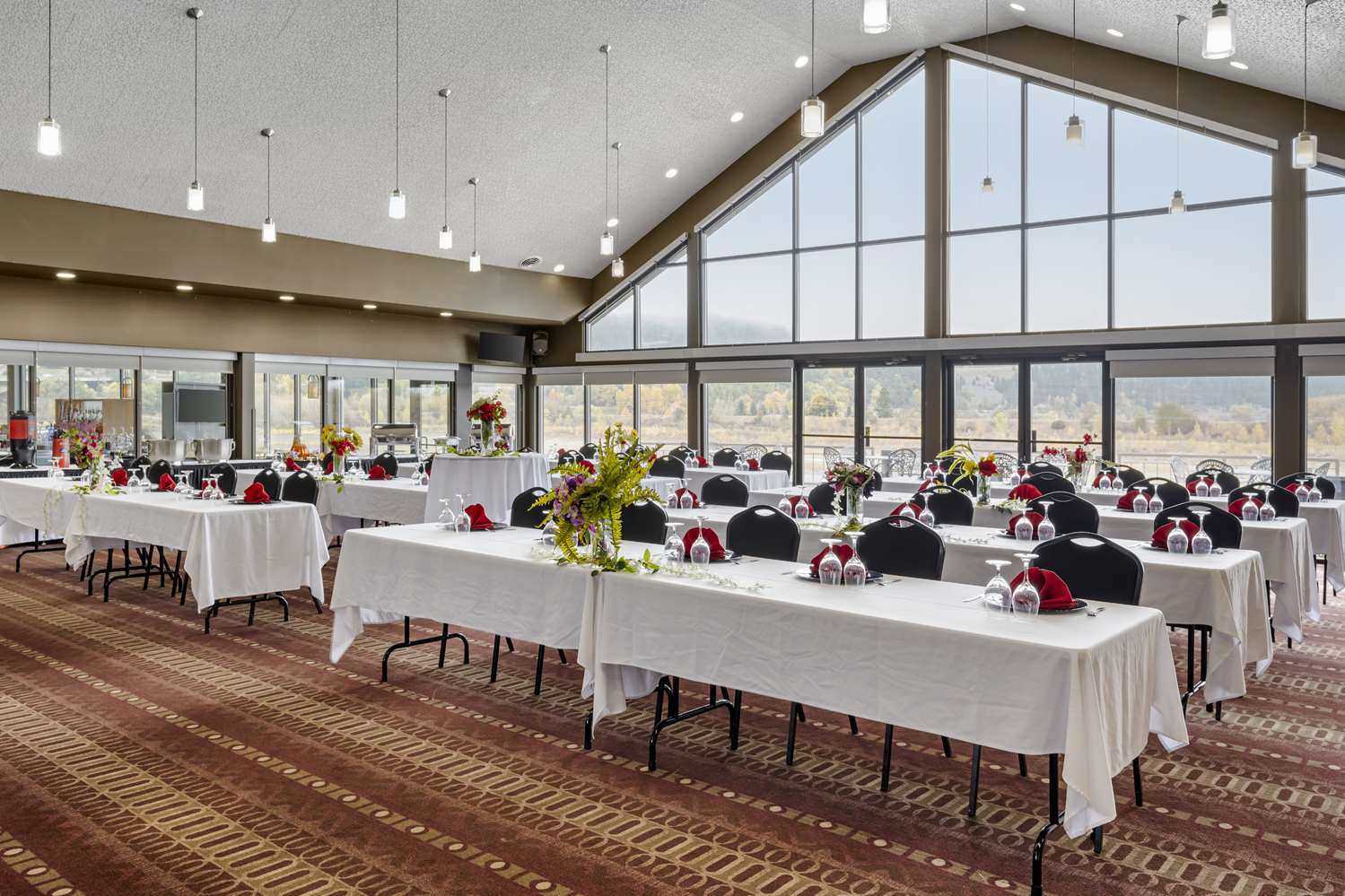 restaurant cafeteria