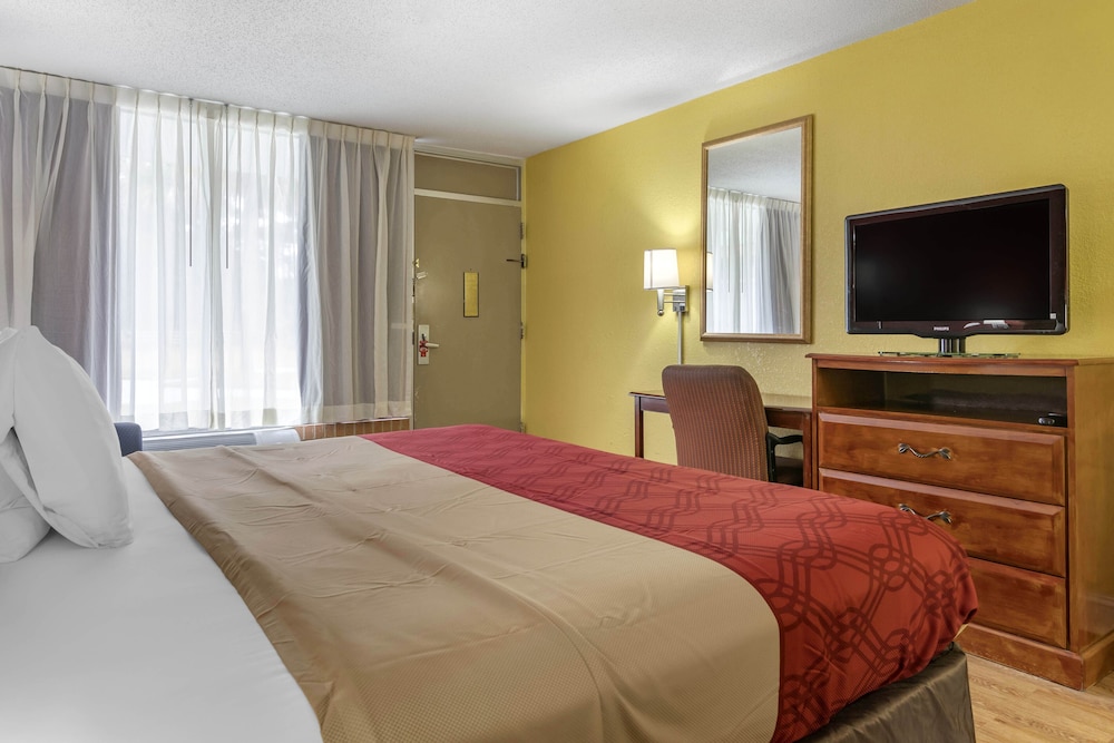 Travelers Inn Douglas By OYO US-441 25/37